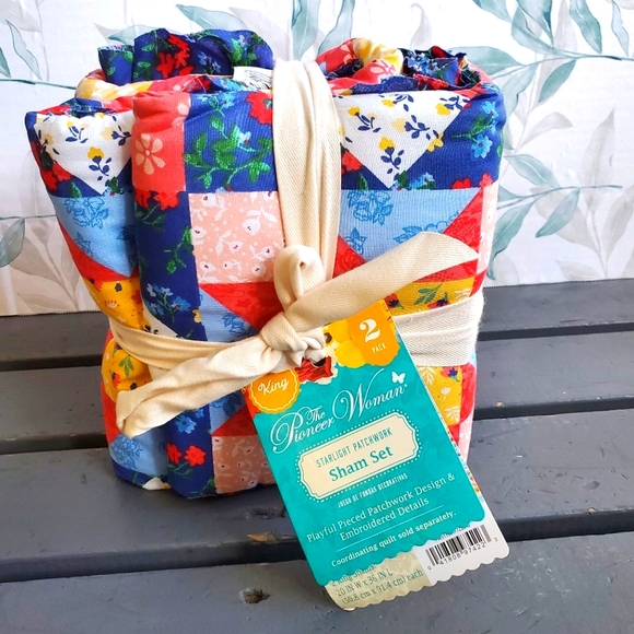 PIONEER WOMAN | Starlight Patchwork Sham Set 2pc sz King - Picture 2 of 7